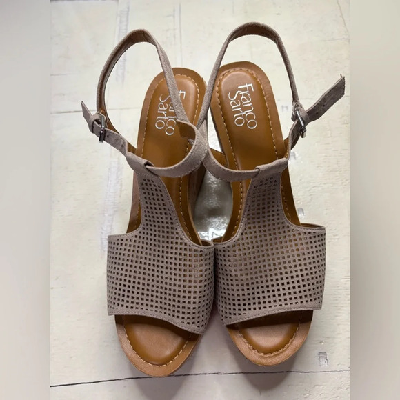 Franco Sarto Clinton2 Wedge Sandals Taupe Open Toe Perforated Cork Size 10 - Picture 1 of 7